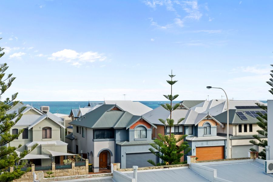 26/24 Lawley Street, North Beach